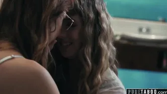 Lena Paul Unexpectedly Creampied During hot 3Some