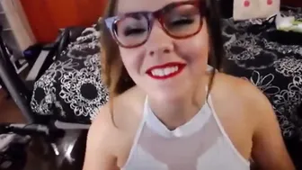 Pretty Amateur Mom Delivers A Fabulous Hand Job Inside pov