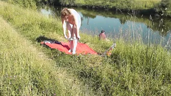 Riverside Nude cougar Sunbathing is not Shy about Random Fisher. Outside. Wild