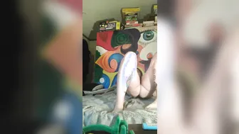 Bombshell Hispanic Gets Naked and Plugs her Holes while Crazy Talking