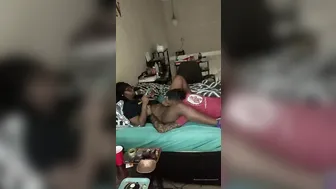 Eating her out while she plays her game