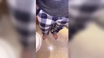I Hope you Enjoy Watching me Peeing first thing inside the Morning if you want more Pissing Videos just ask
