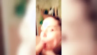 Позирую на камеру)