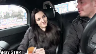 MCDRIVE SPERMA SCHLAMPE GEIL ABGEFICKT UND INTO DEN MILCHSHAKE GESPRITZT