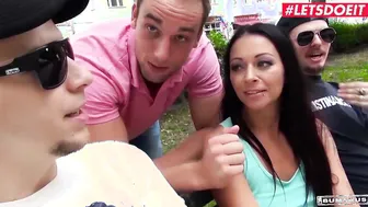 BUMS BUS - (Mareen Deluxe  Ethan Schmitt) Sensual mom Is Inside