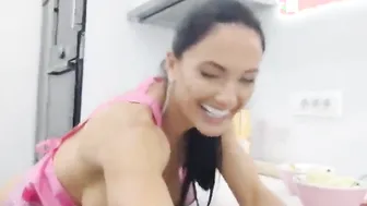 Mom Lili