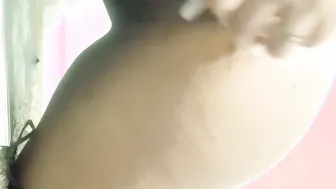 FUCKING MY BOOTY WITH MY TOY (I JIZZED ROUGH)