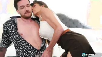 Slim grandmother anal gigantic dick