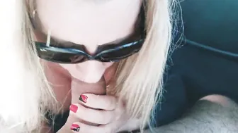 Sucking Off penis