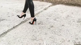 Leather Pants and pumps