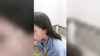 Fellation Sous La Douche