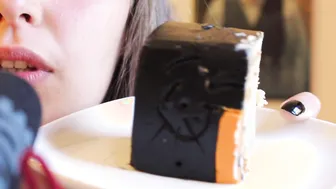 ASMR Cake Porn