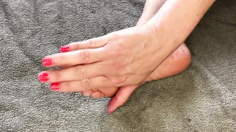 OIL ON TOES - CUTIE FEET BONDAGE RUB - Dianas_feet