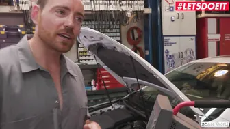 SCAMANGELS - KAT DIOR AND CINDY STARFALL AMERICANS SEDUCE MECHANIC IN HARD 3 WAY - LETSDOEIT