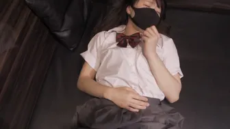 えっち大好きな制服美少女のクリをパンツの上から優しく触ってあげるgently Grope the Clit from the Top of the Leggings