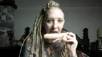 FREE PREVIEW - why I Love this Vibrator