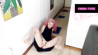 The babysitter blows my dick and i cum into her mouth point of view