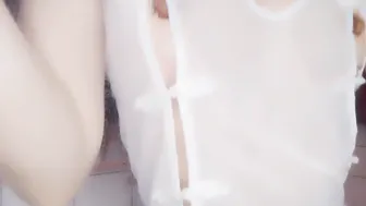 アクリル板におっぱいを擦り付けチクニー　チャイナ服コスプレ　日本人　素人　個人撮影　japanese Amateur　