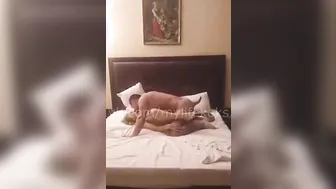 Cunt with mouth fucks with 2 males into a hotel