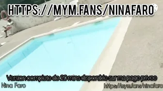 Le Maître Nageur me Baise Comme Une Chienne Dans Les Vestiaires De La Piscine