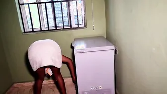 Beauty Cleaning Lady Sucking Off Penis and Hard Sex