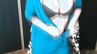 When your Fiance is a Webmodel and you are a Composer all you need is to Sing about her babe