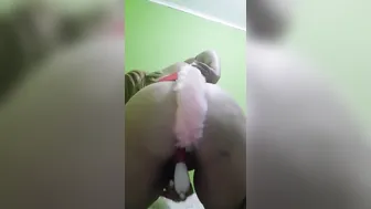 Doble Diversion Con Mi Colita y Mi Vibrador