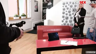 VIP SEX VAULT Babe Lucy Shine Tries Cutie Anal On