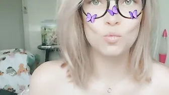 EXTREMELY BEAUTY sluts Making Adorable Faces wants your CUM - MissJenniP