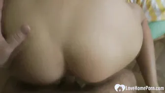 Smoking onlyfan at a vacation gets fucked