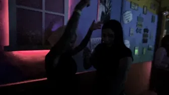 Martinasmith and AgataRuiz having Sex at the Bathrooms Club
