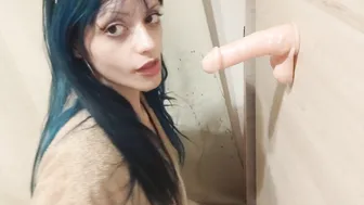 She Breaks her Booty with a GIGANTIC DICK (sexy Audio)