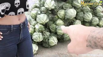 CARNEDELMERCADO - JULIA CRUZ HUGE BOOBS HISPANIC OUTSIDE TWAT POUNDING WITH 2 MEN