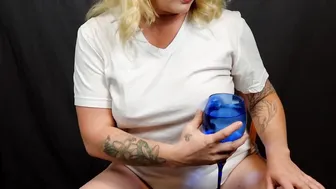 Legs Spread porn video – Leaking Tshirt Chair Dance into Blonde Wig
