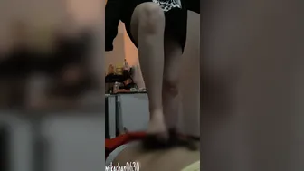 【完全主観】無言で足コキをやり続けるける彼女が生生しい