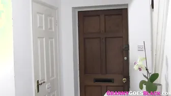 Old Bimbo Ride Gigantic African Penis