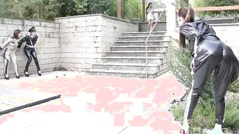 Stretch out that Shitter