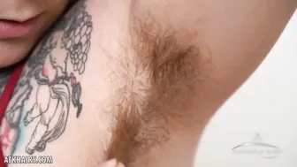 Felicia Fisher finger bang her bushy vagina