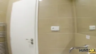 HUNT4K. Hunter alquila apartamento con una condición íntima para niña