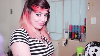 Fiance Masturbates while Hubby is not at Home | she Washes the Dishes and Getting Cutie