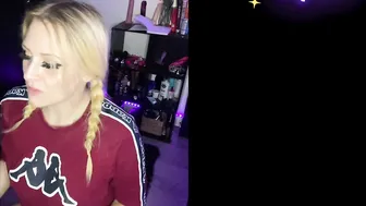 BEAUTY BLONDE SKANK FUCKS HER OWN VAGINA UNTIL SHE SQUIRTS EVERYWHERE (SOAKED 4K)