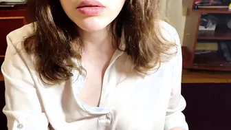 Giving a Head to a Subscriber while my Hubby is at Work - Ezik01