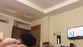 Bawa aku ke atas kenapa kamu begitu jauh
