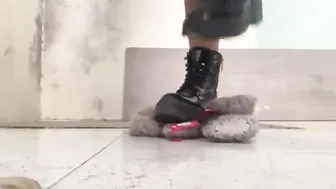 Girlfriend Jade Crushes and Spits on Teddy