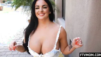 huge hooters mom masturbates into outside