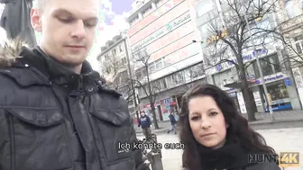 HUNT4K-Typ Nimmt Geld Von Jäger Der Ficken Wollte
