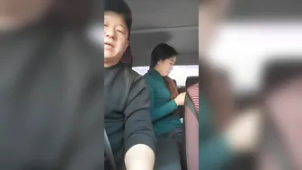 Fat dad into the vehicle