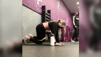 PAWG Stretching At The Gym (four+ Minutes)
