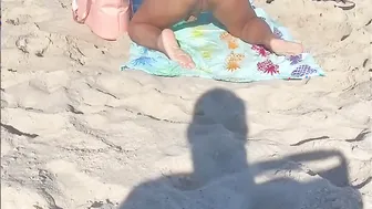 Showing Cunt on very Outdoor Beach Exhibitionist Gf