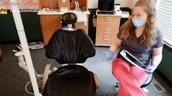 Babe Dentist makes sure you wont Forget to Floss